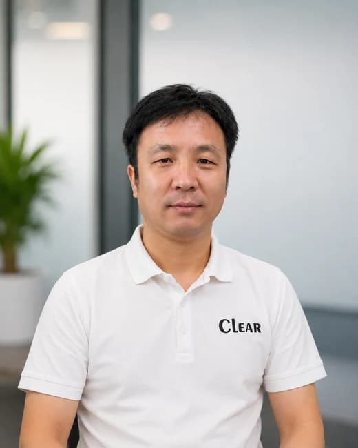 Xiong Lin from THECLEARVAPE engineering team